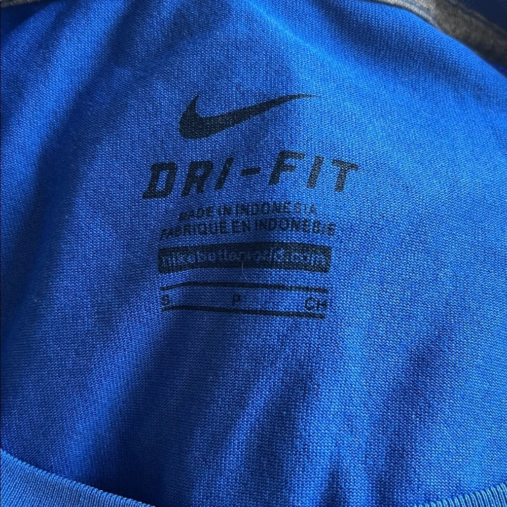UAH Chargers Royal Blue Nike Dri Fit Short Sleeve Shirt - Picture 6 of 6